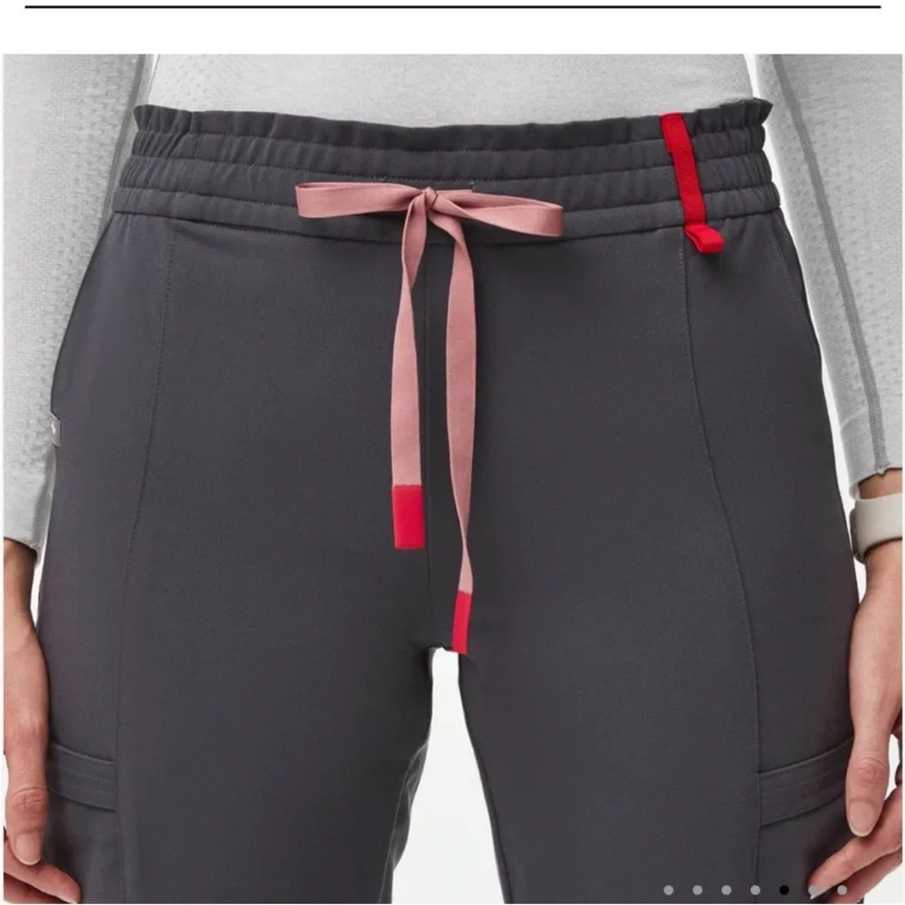 FIGS Lesage Joggers Charcoal Small Tall - Picture 5 of 10